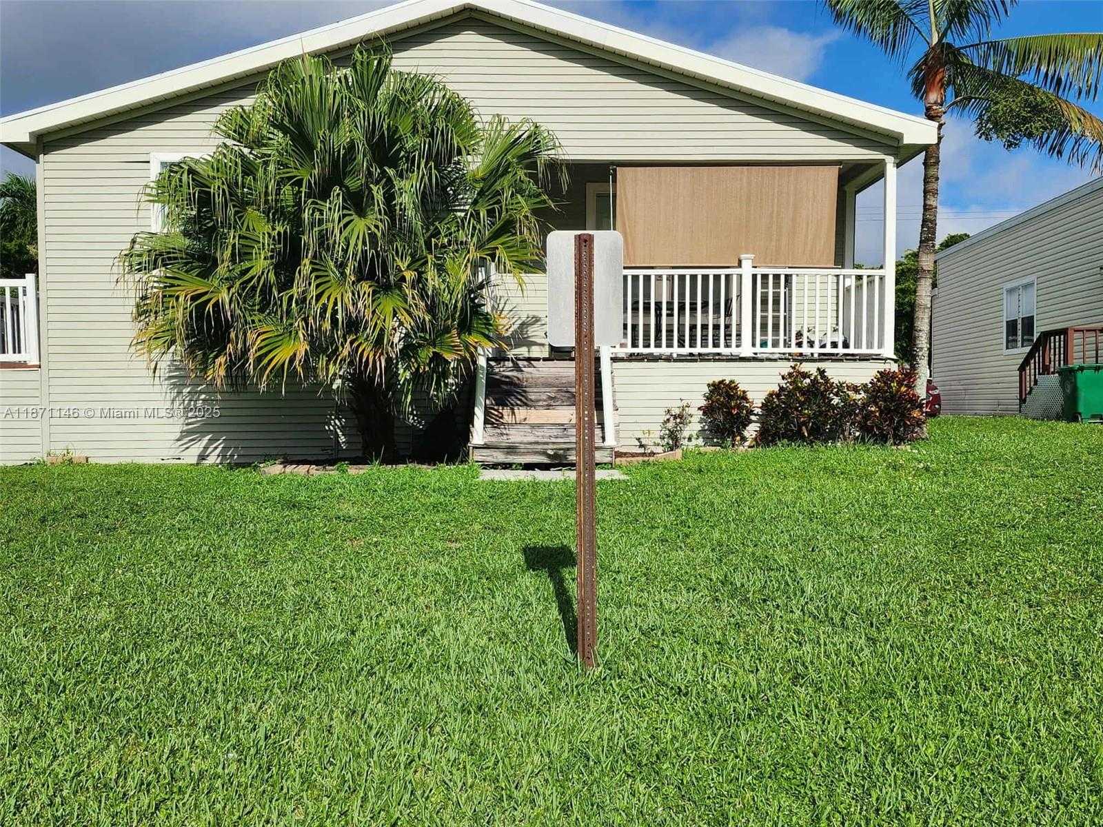 Small Image of 10550 WEST STATE ROAD 84 LOT #383, Davie Number 2