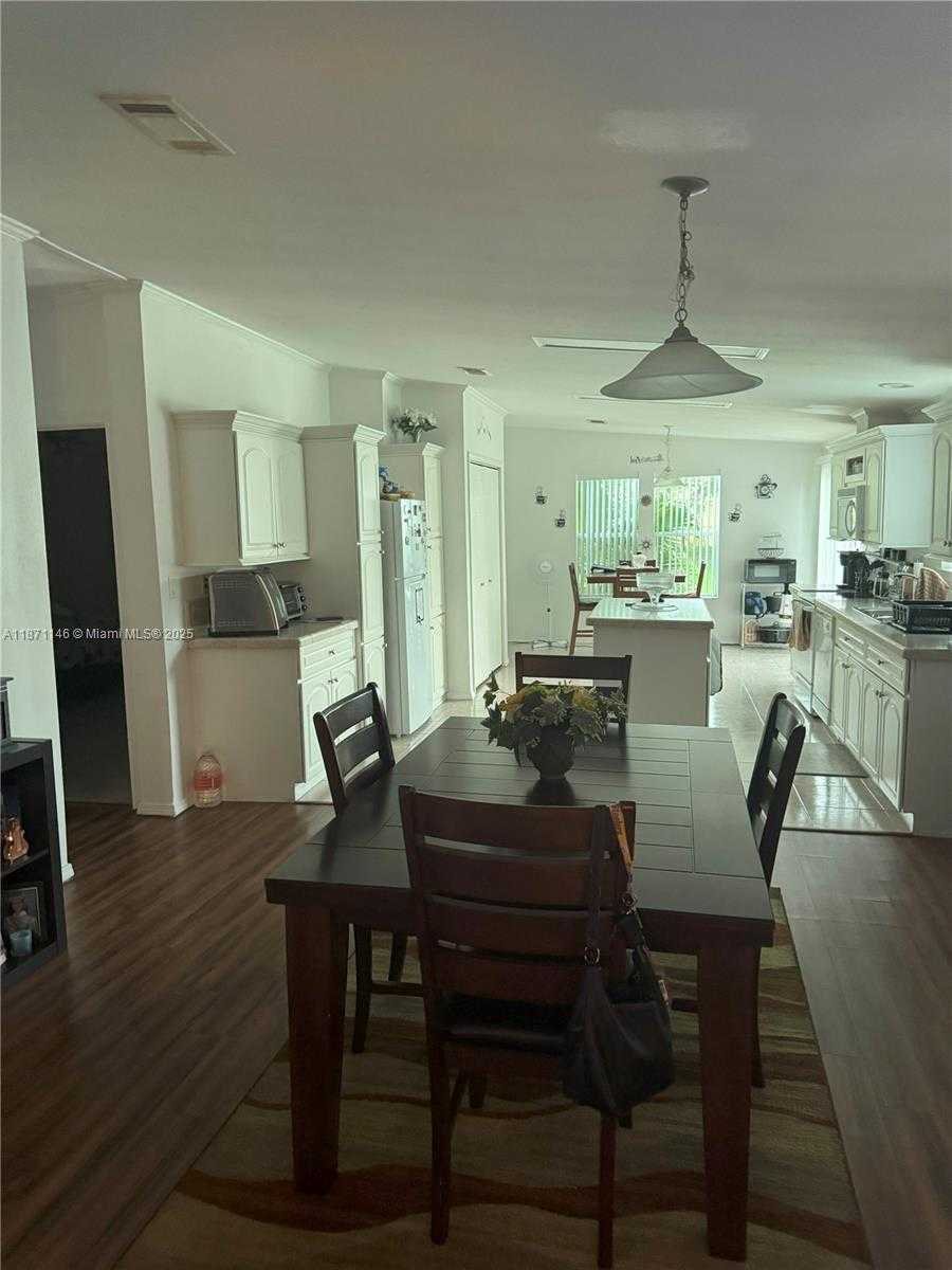 Small Image of 10550 WEST STATE ROAD 84 LOT #383, Davie Number 20