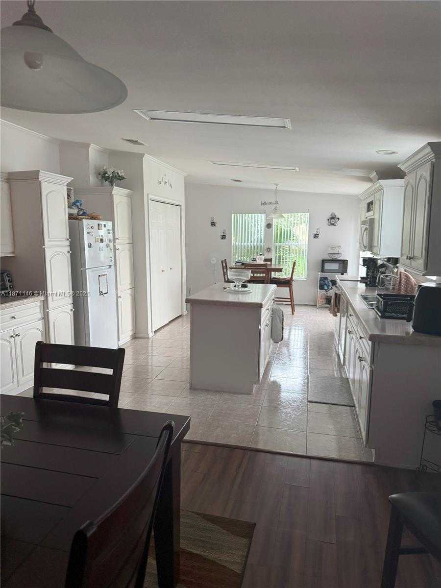 Small Image of 10550 WEST STATE ROAD 84 LOT #383, Davie Number 21
