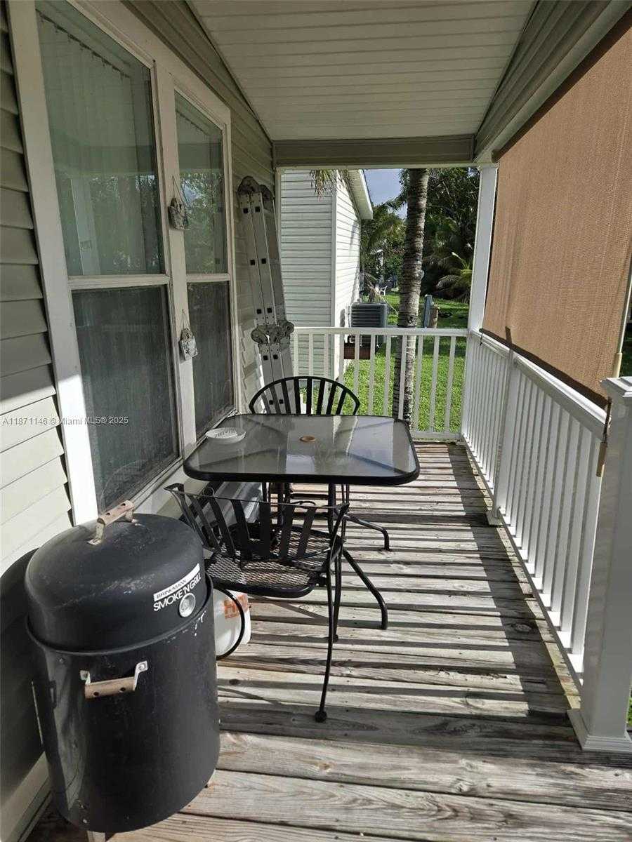 Small Image of 10550 WEST STATE ROAD 84 LOT #383, Davie Number 3