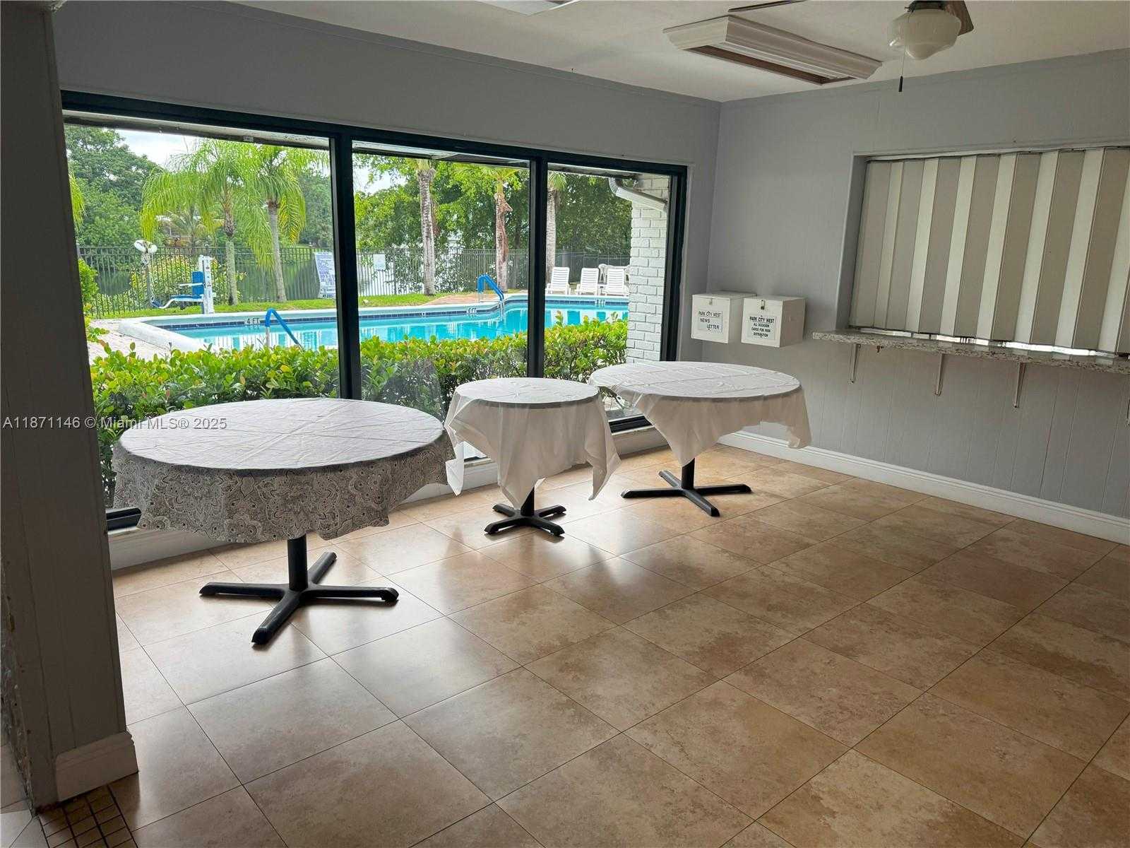 Small Image of 10550 WEST STATE ROAD 84 LOT #383, Davie Number 34