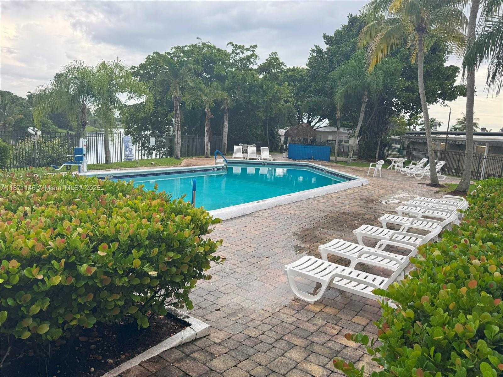 Small Image of 10550 WEST STATE ROAD 84 LOT #383, Davie Number 36