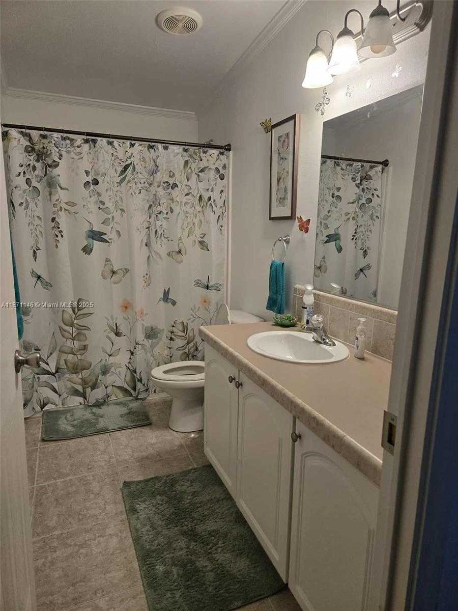 Small Image of 10550 WEST STATE ROAD 84 LOT #383, Davie Number 5