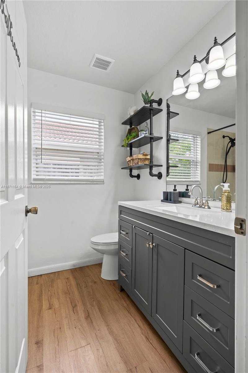 Small Image of 1912 SOUTH EAST 14TH ST, Homestead Number 10