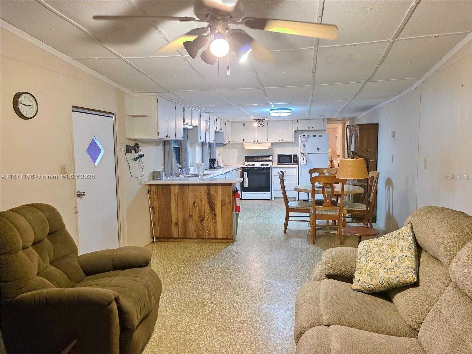 Small Image of 1065 25TH STREET, Bulkhead Ridge Number 12