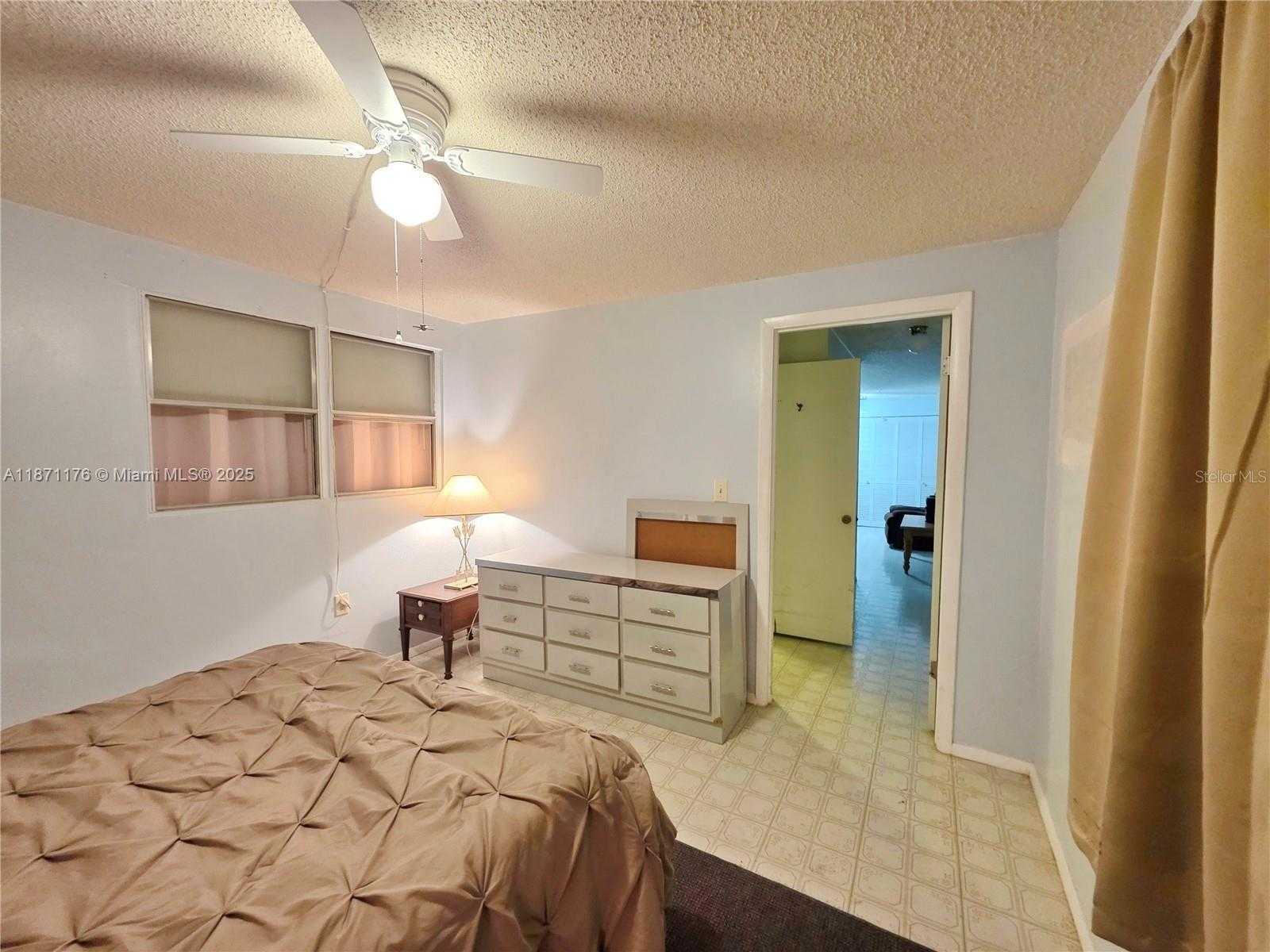 Small Image of 1065 25TH STREET, Bulkhead Ridge Number 16