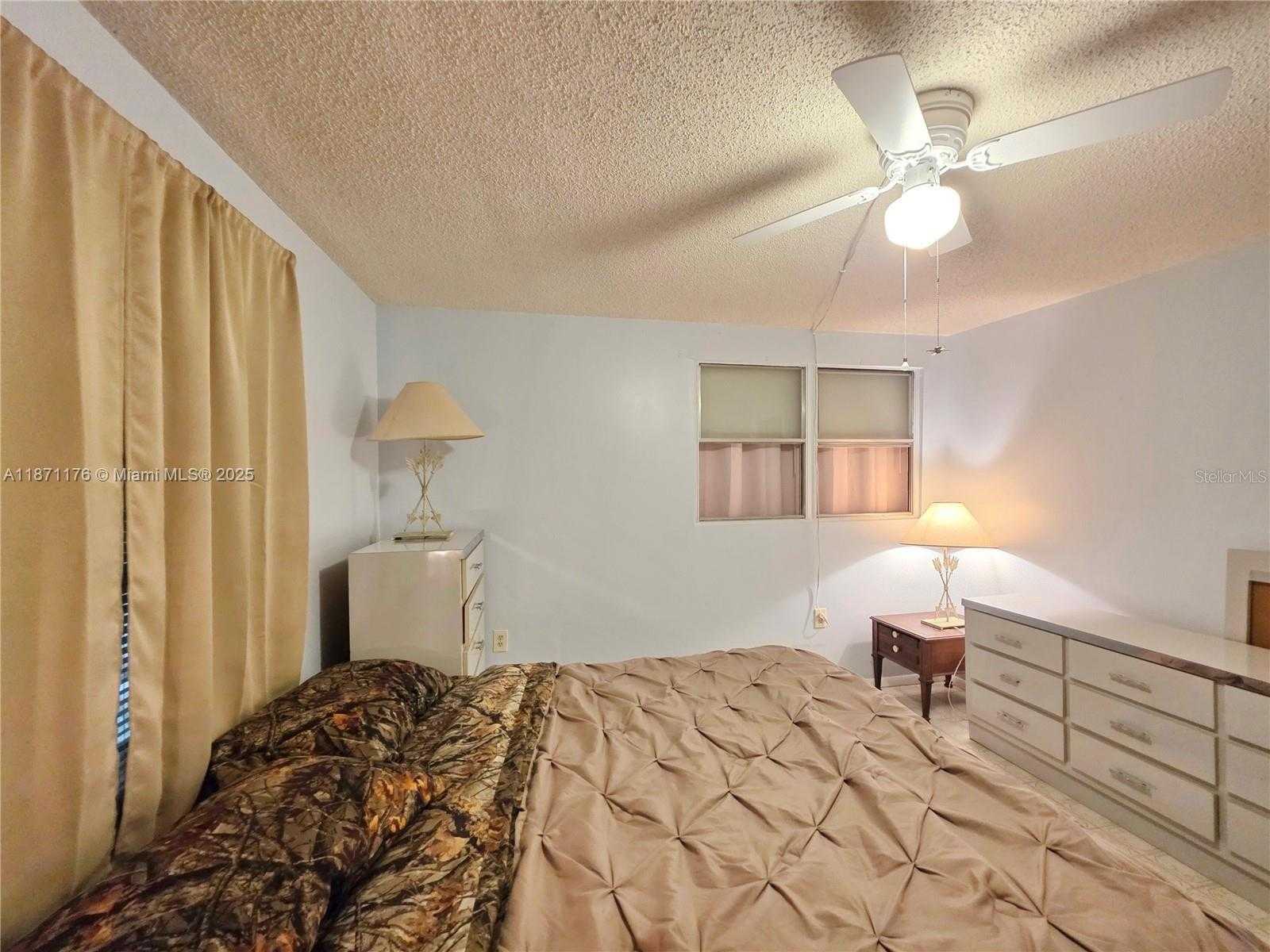 Small Image of 1065 25TH STREET, Bulkhead Ridge Number 18