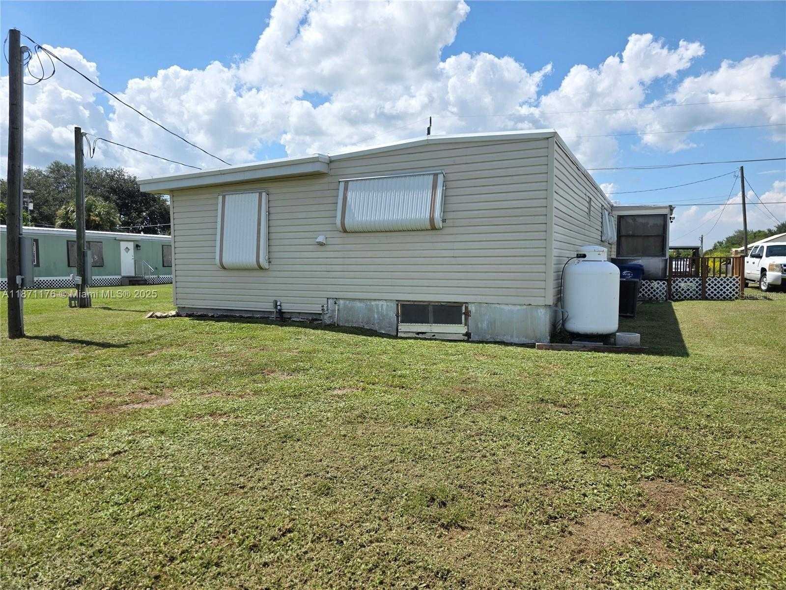 Small Image of 1065 25TH STREET, Bulkhead Ridge Number 3