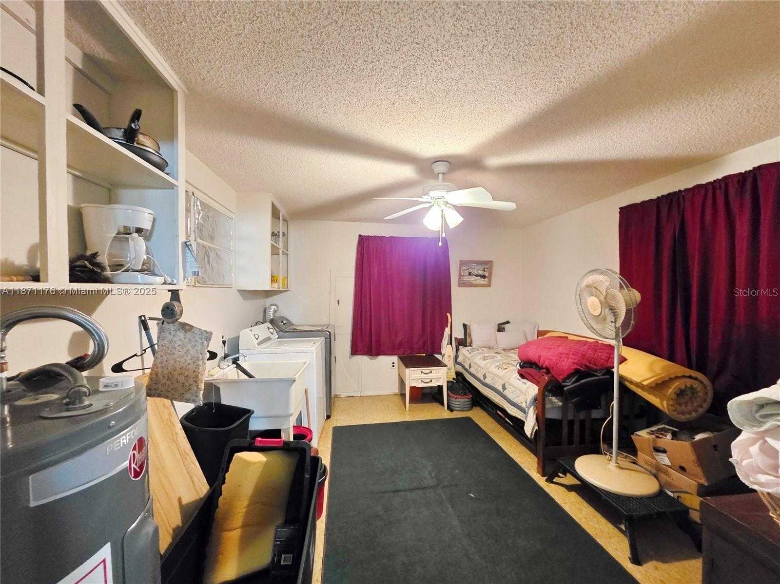 Small Image of 1065 25TH STREET, Bulkhead Ridge Number 32
