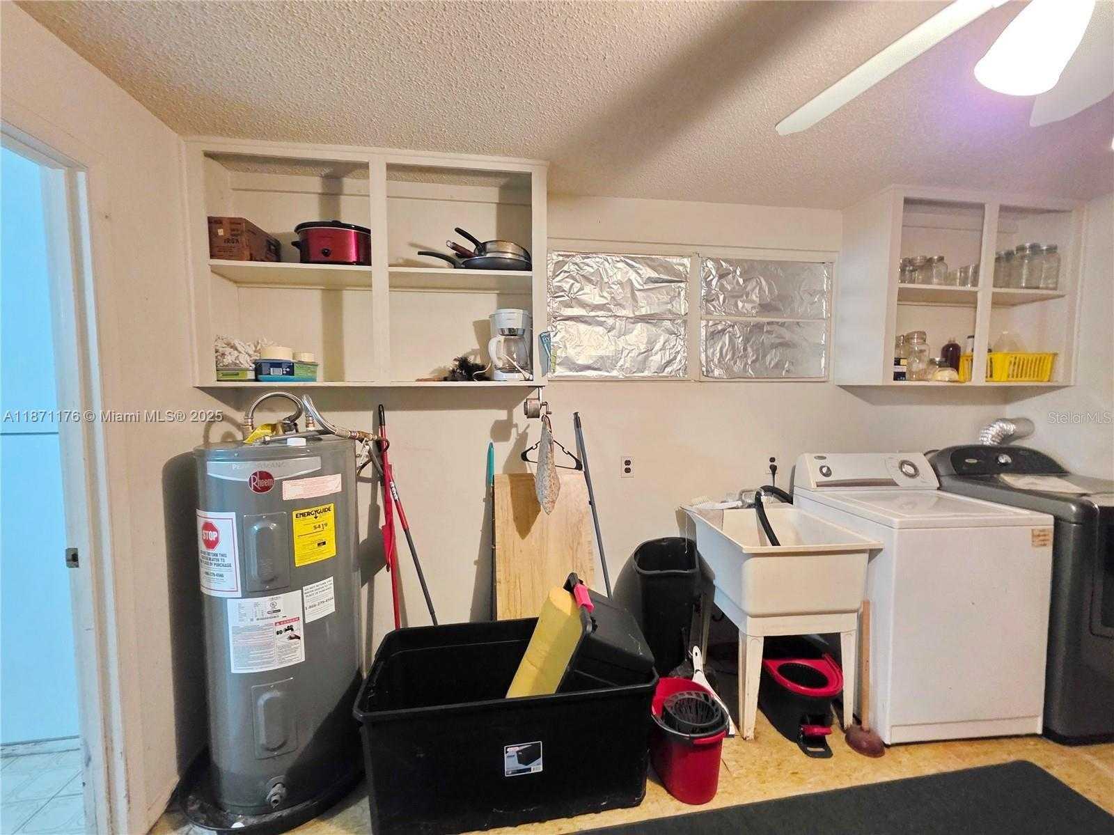 Small Image of 1065 25TH STREET, Bulkhead Ridge Number 34