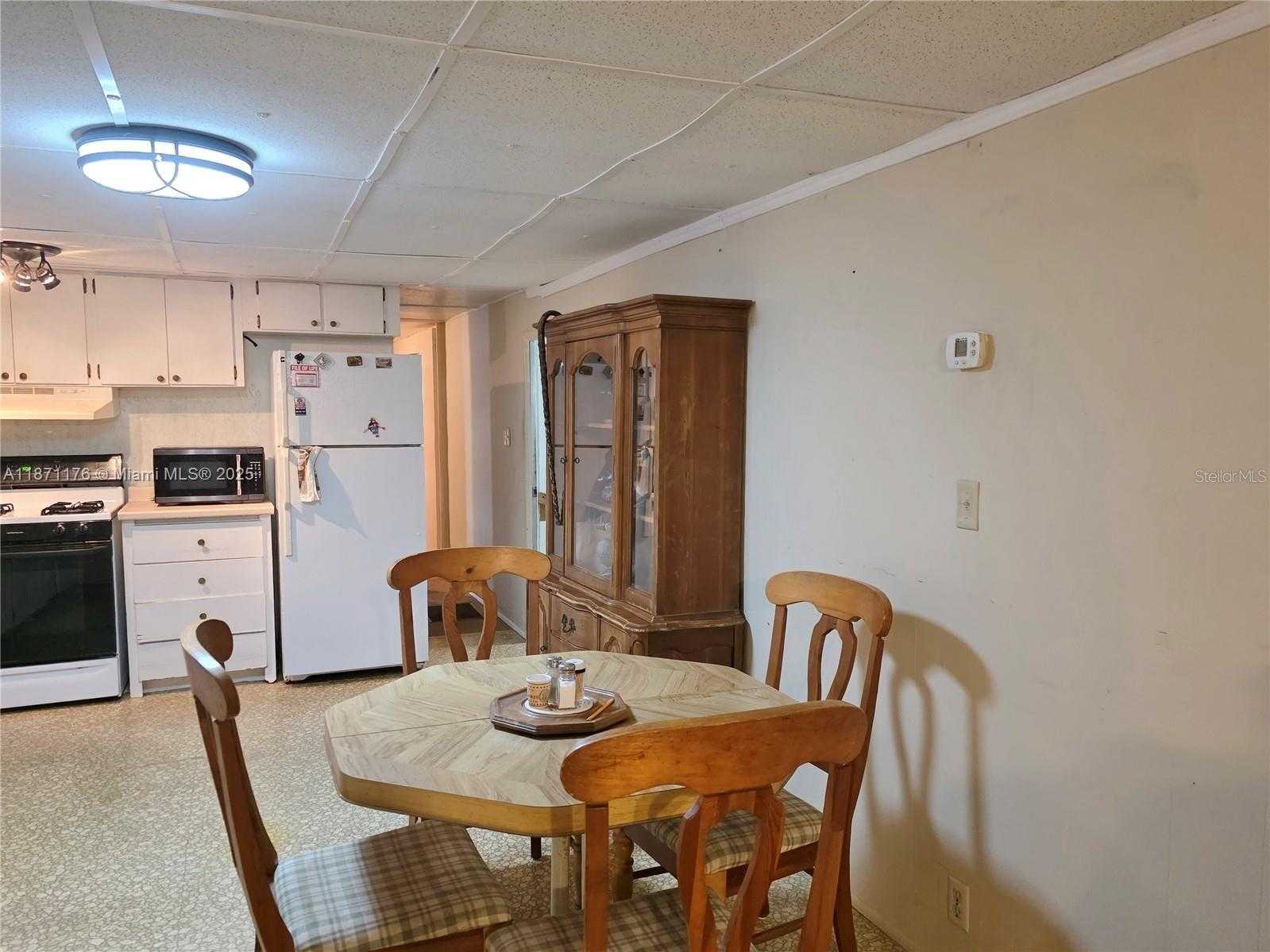 Small Image of 1065 25TH STREET, Bulkhead Ridge Number 5