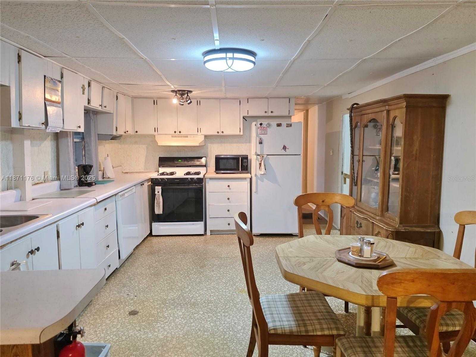Small Image of 1065 25TH STREET, Bulkhead Ridge Number 7
