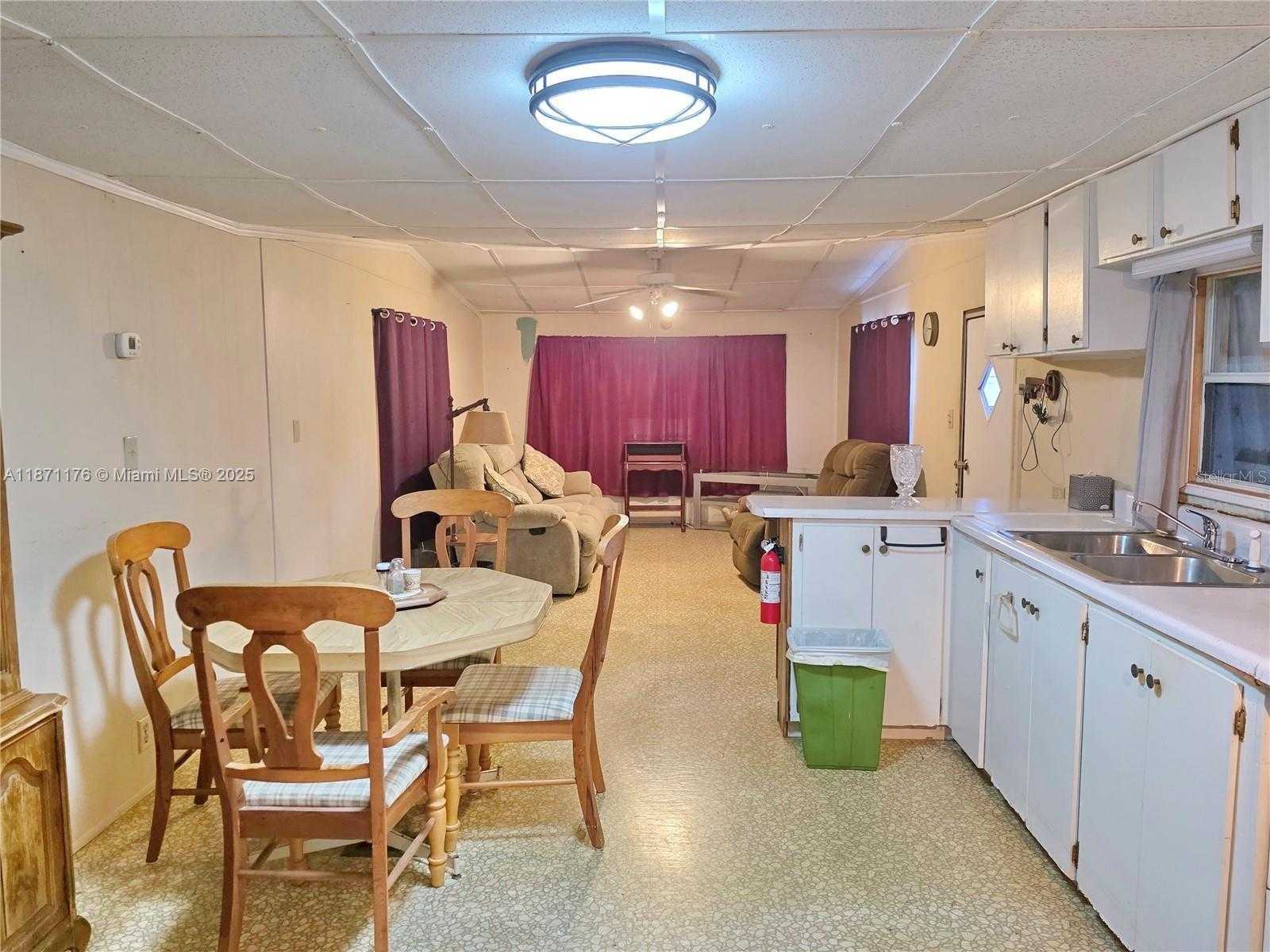 Small Image of 1065 25TH STREET, Bulkhead Ridge Number 8
