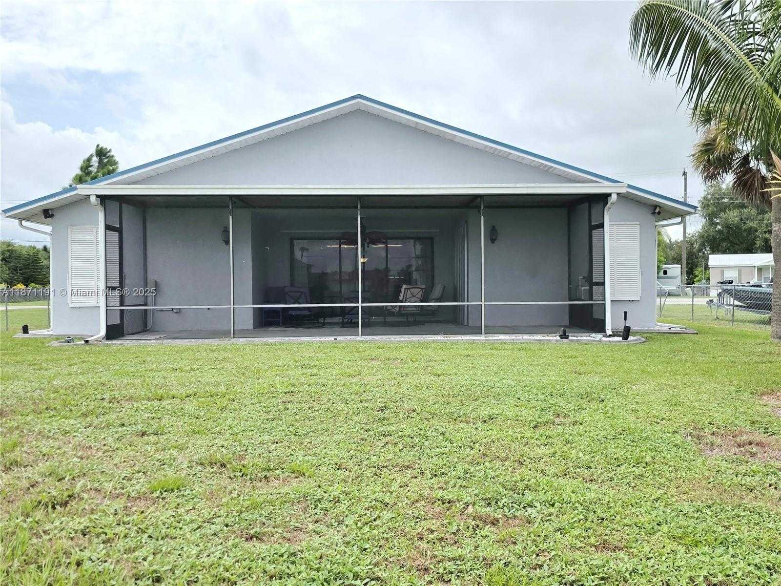 Small Image of 1997 HUNTER ROAD, Bulkhead Ridge Number 5