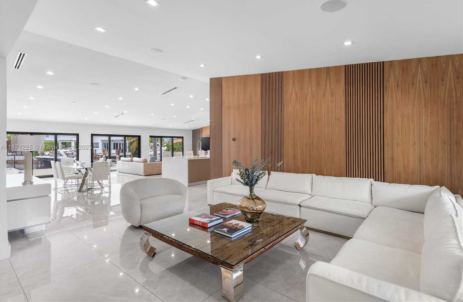 Small Image of 2925 NORTH EAST 164TH ST, North Miami Beach Number 14