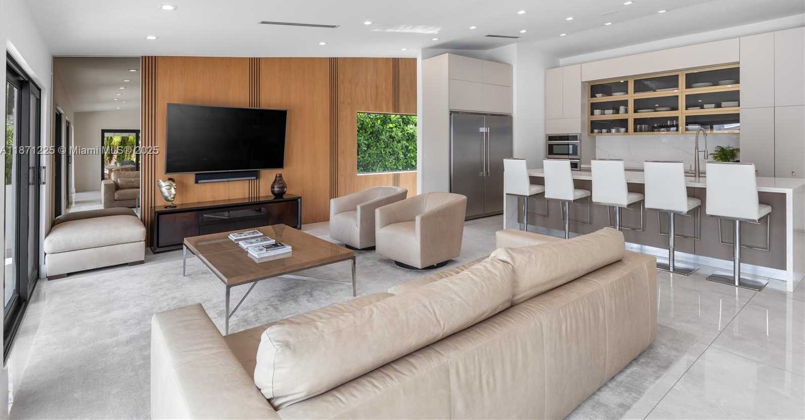 Small Image of 2925 NORTH EAST 164TH ST, North Miami Beach Number 22