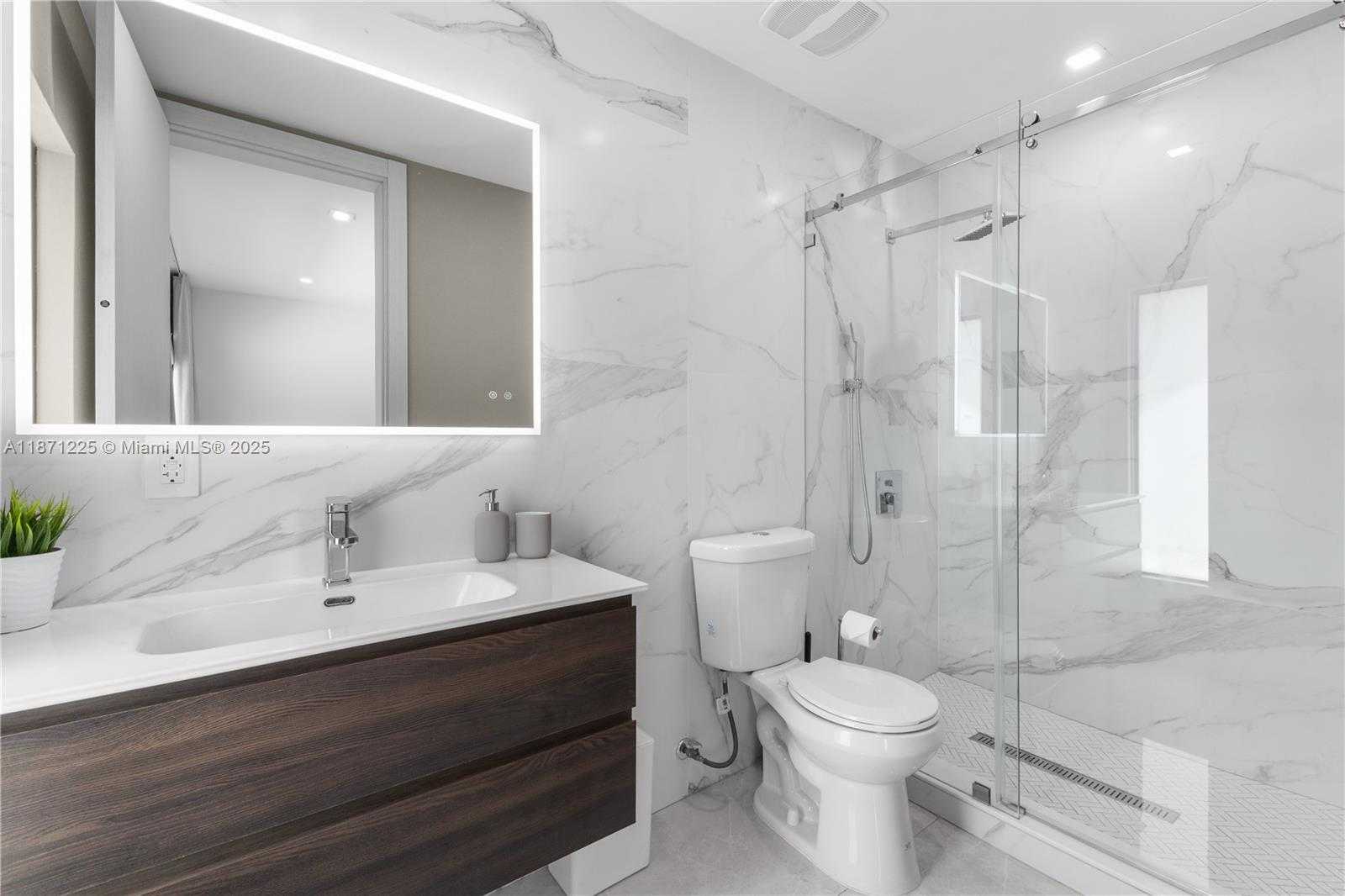 Small Image of 2925 NORTH EAST 164TH ST, North Miami Beach Number 39