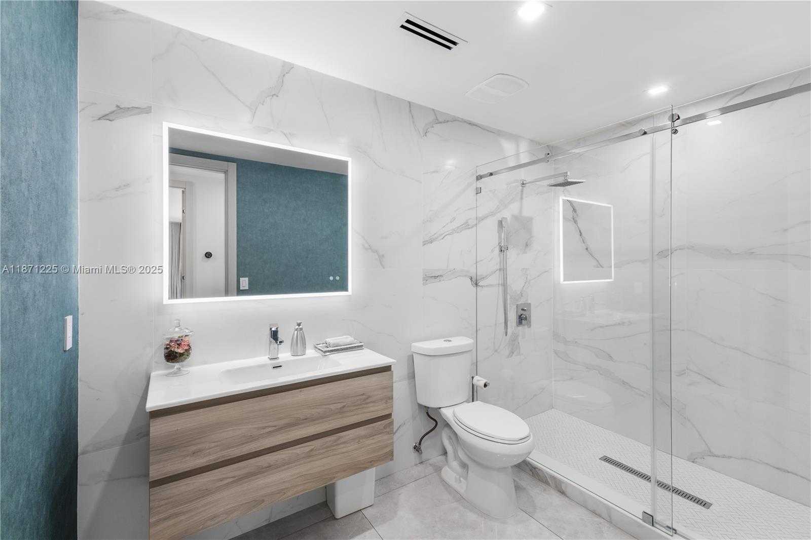 Small Image of 2925 NORTH EAST 164TH ST, North Miami Beach Number 46
