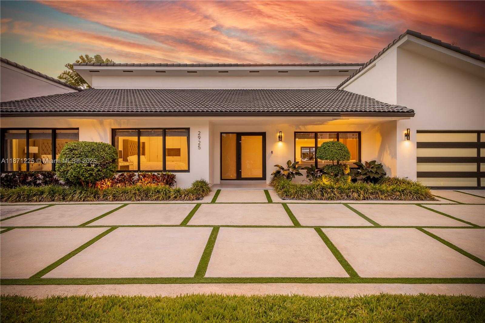 Small Image of 2925 NORTH EAST 164TH ST, North Miami Beach Number 54