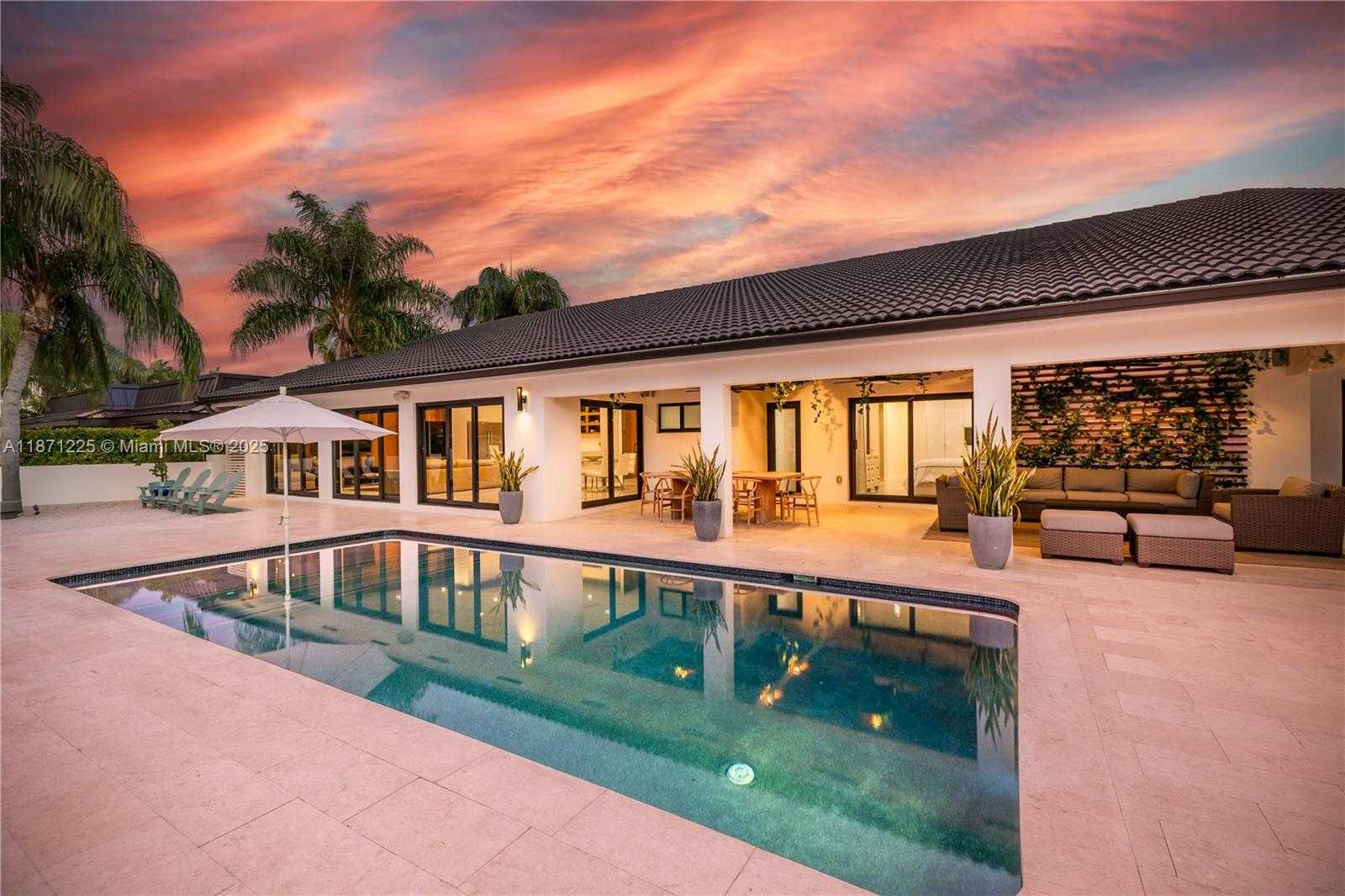 Small Image of 2925 NORTH EAST 164TH ST, North Miami Beach Number 57