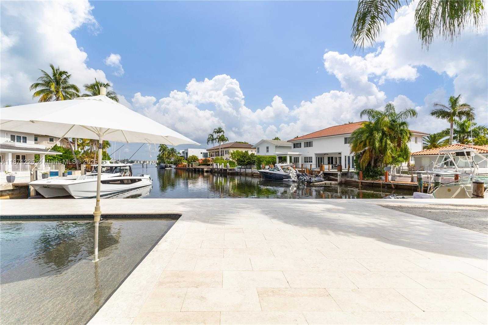 Small Image of 2925 NORTH EAST 164TH ST, North Miami Beach Number 59