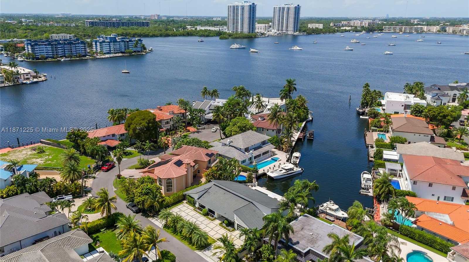 Small Image of 2925 NORTH EAST 164TH ST, North Miami Beach Number 63