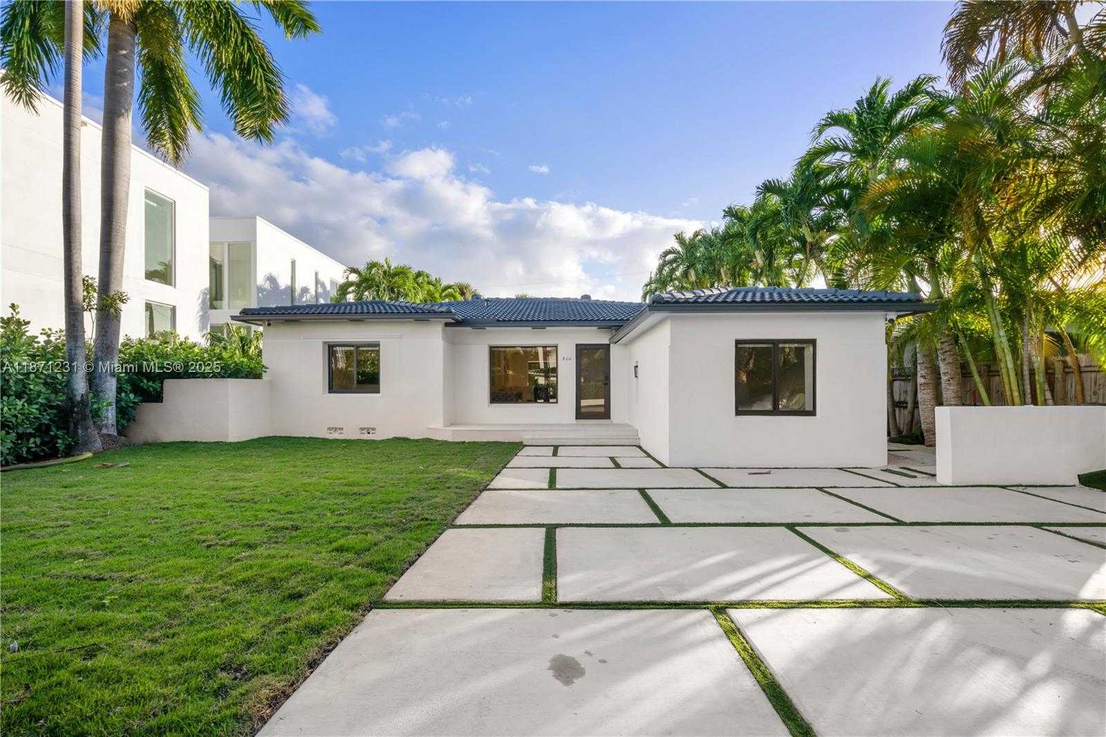 Small Image of 900 WEST 47TH CT, Miami Beach Number 25