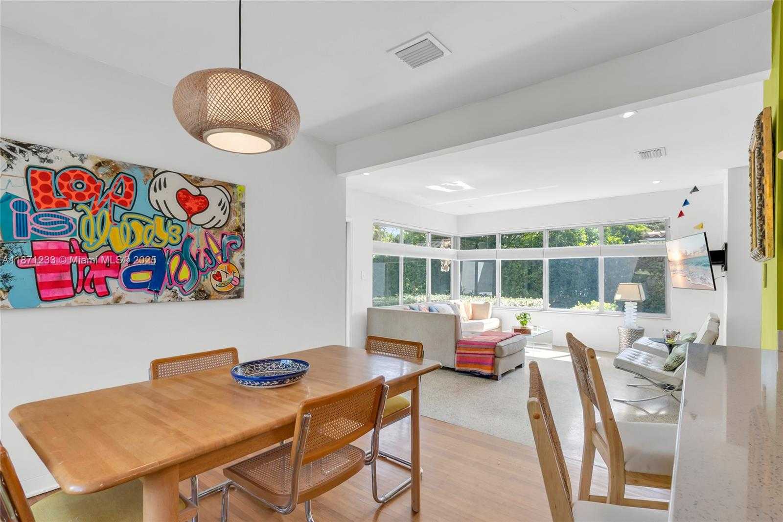 Small Image of 415 VELARDE AVE, Coral Gables Number 11