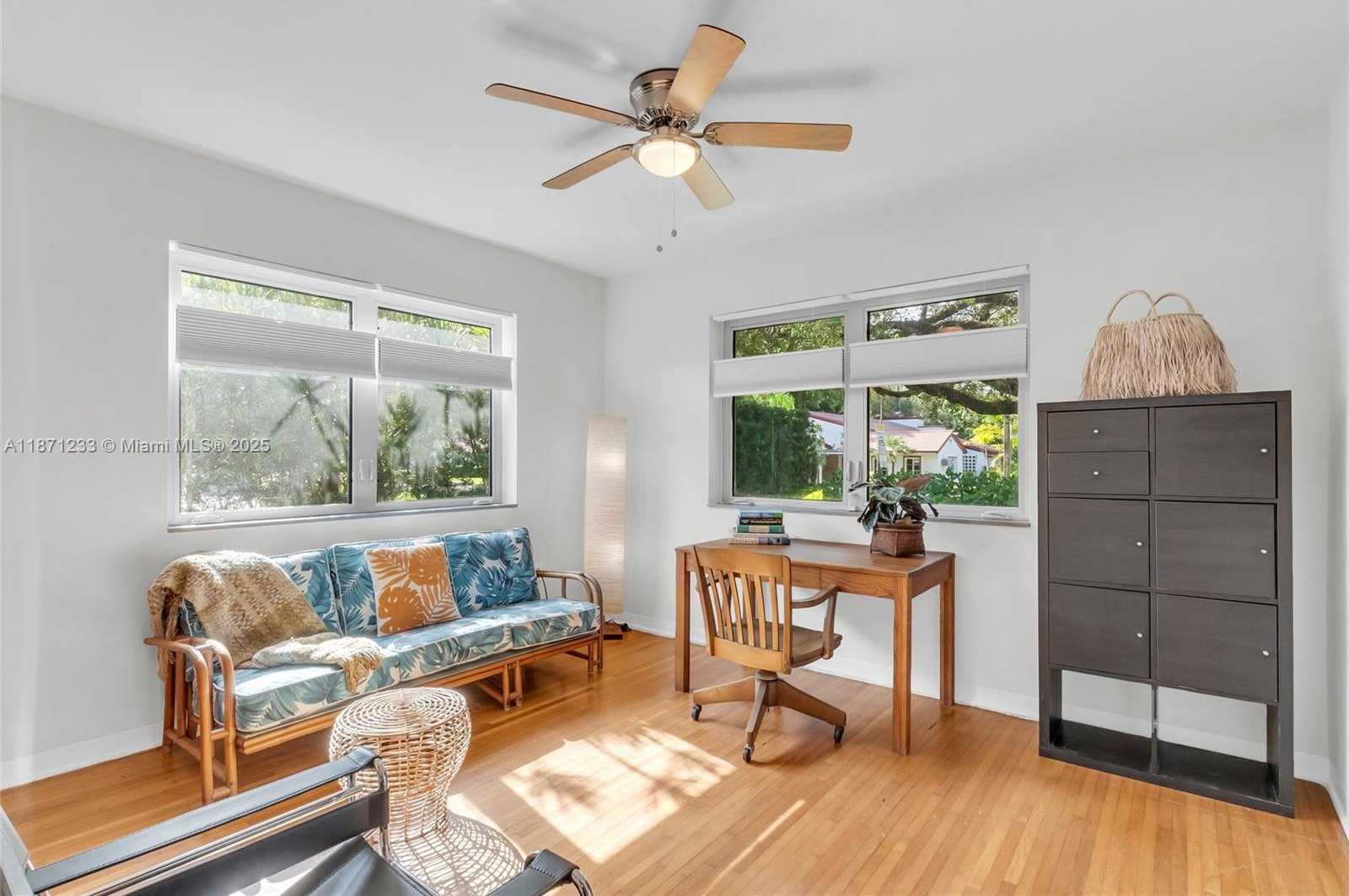 Small Image of 415 VELARDE AVE, Coral Gables Number 18
