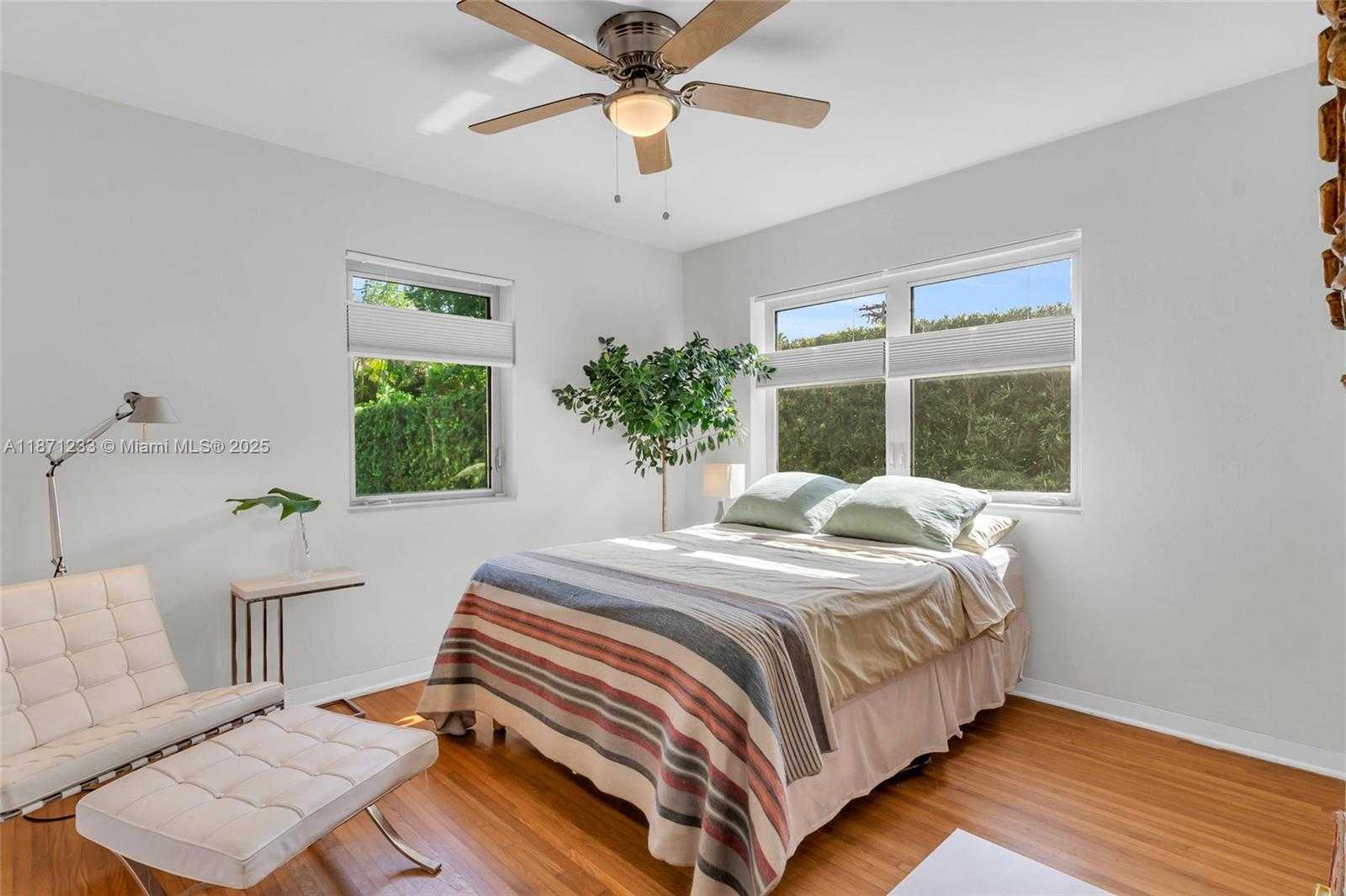 Small Image of 415 VELARDE AVE, Coral Gables Number 19
