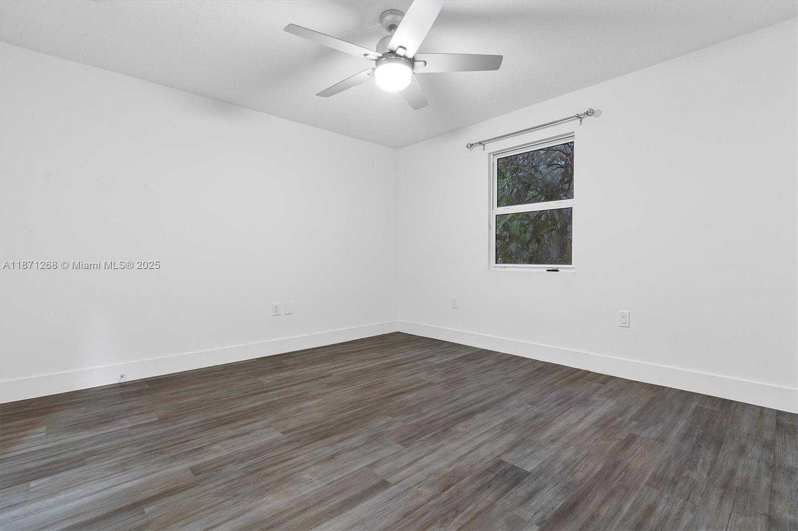 Small Image of 1621 SOUTH WEST 117TH AVE, Davie Number 21