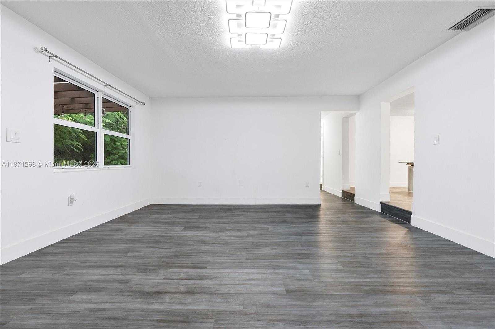 Small Image of 1621 SOUTH WEST 117TH AVE, Davie Number 7