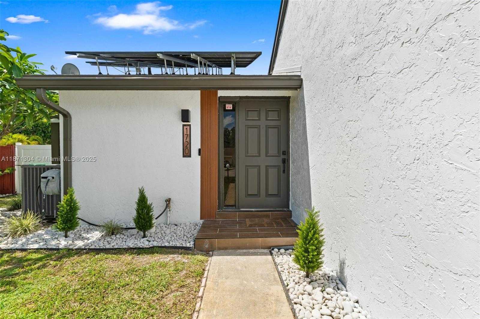 Small Image of 1720 SOUTH WEST 86TH AVE, Miramar Number 3