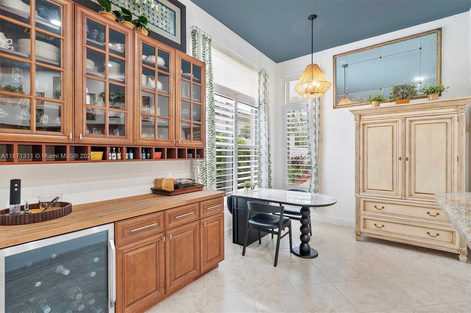 Small Image of 2557 BAY POINTE DR, Weston Number 15