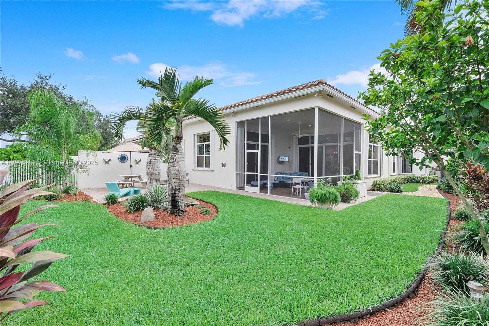 Small Image of 2557 BAY POINTE DR, Weston Number 31