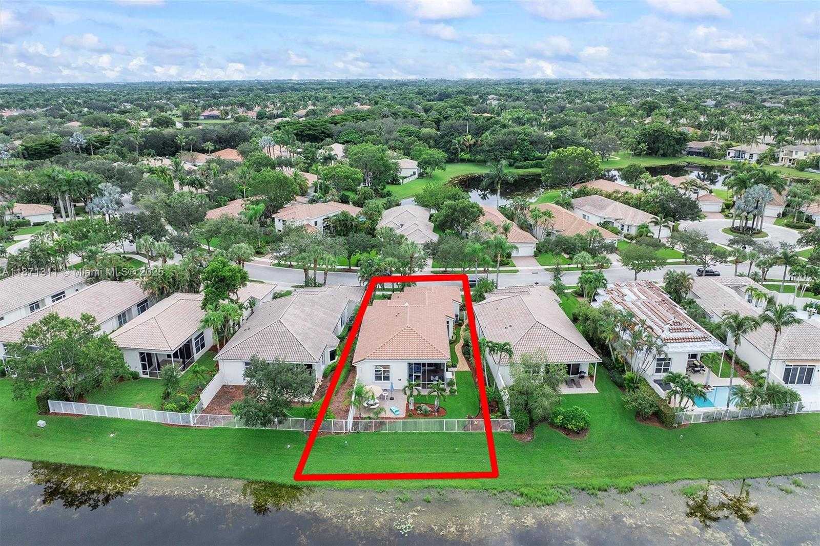 Small Image of 2557 BAY POINTE DR, Weston Number 38