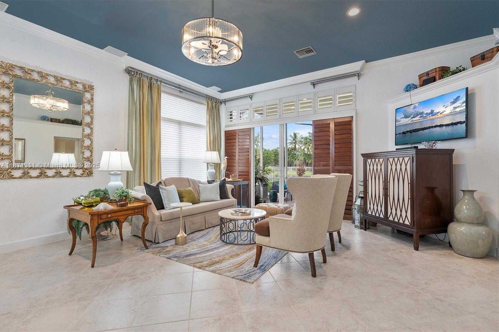 Small Image of 2557 BAY POINTE DR, Weston Number 6