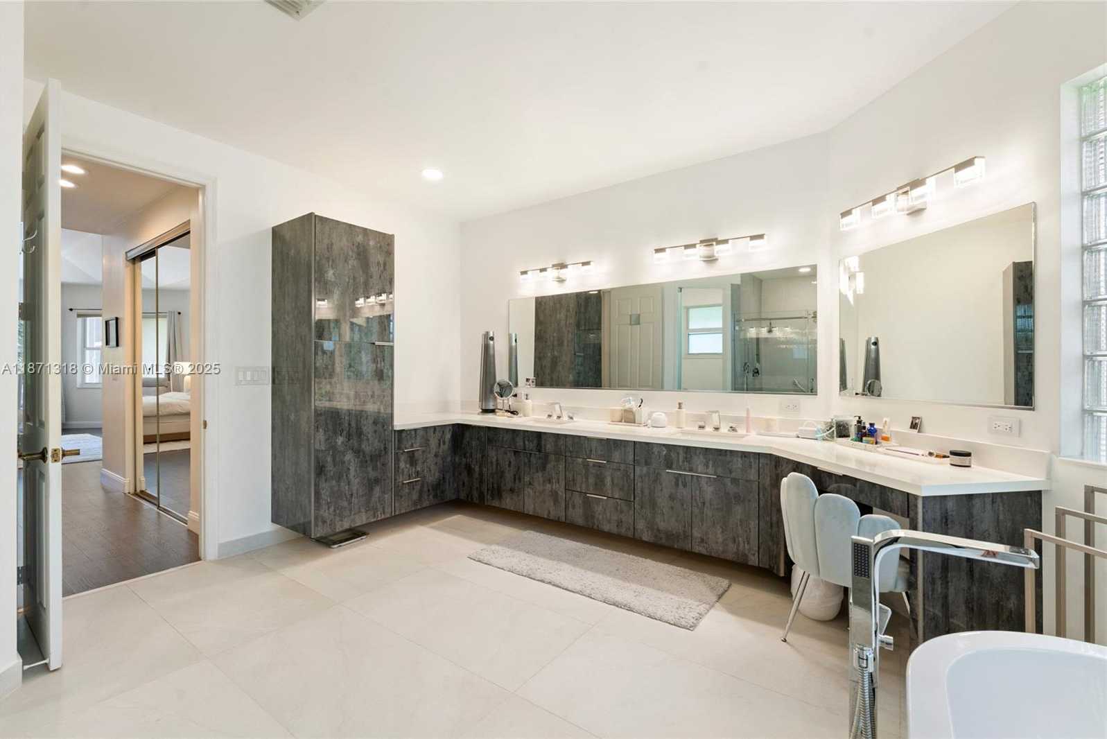 Small Image of 11174 SOUTH WEST 37TH MNR, Davie Number 22