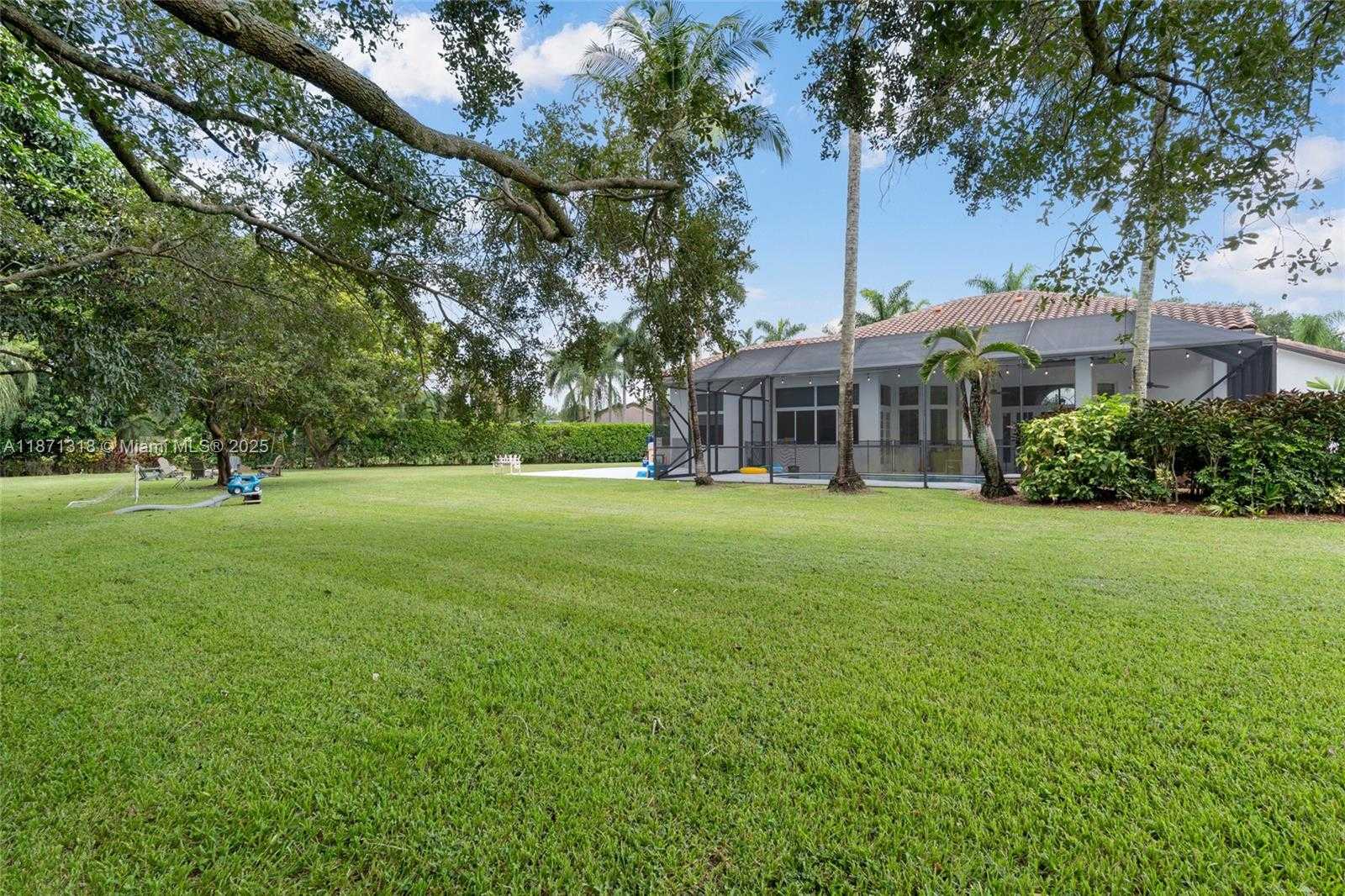 Small Image of 11174 SOUTH WEST 37TH MNR, Davie Number 41