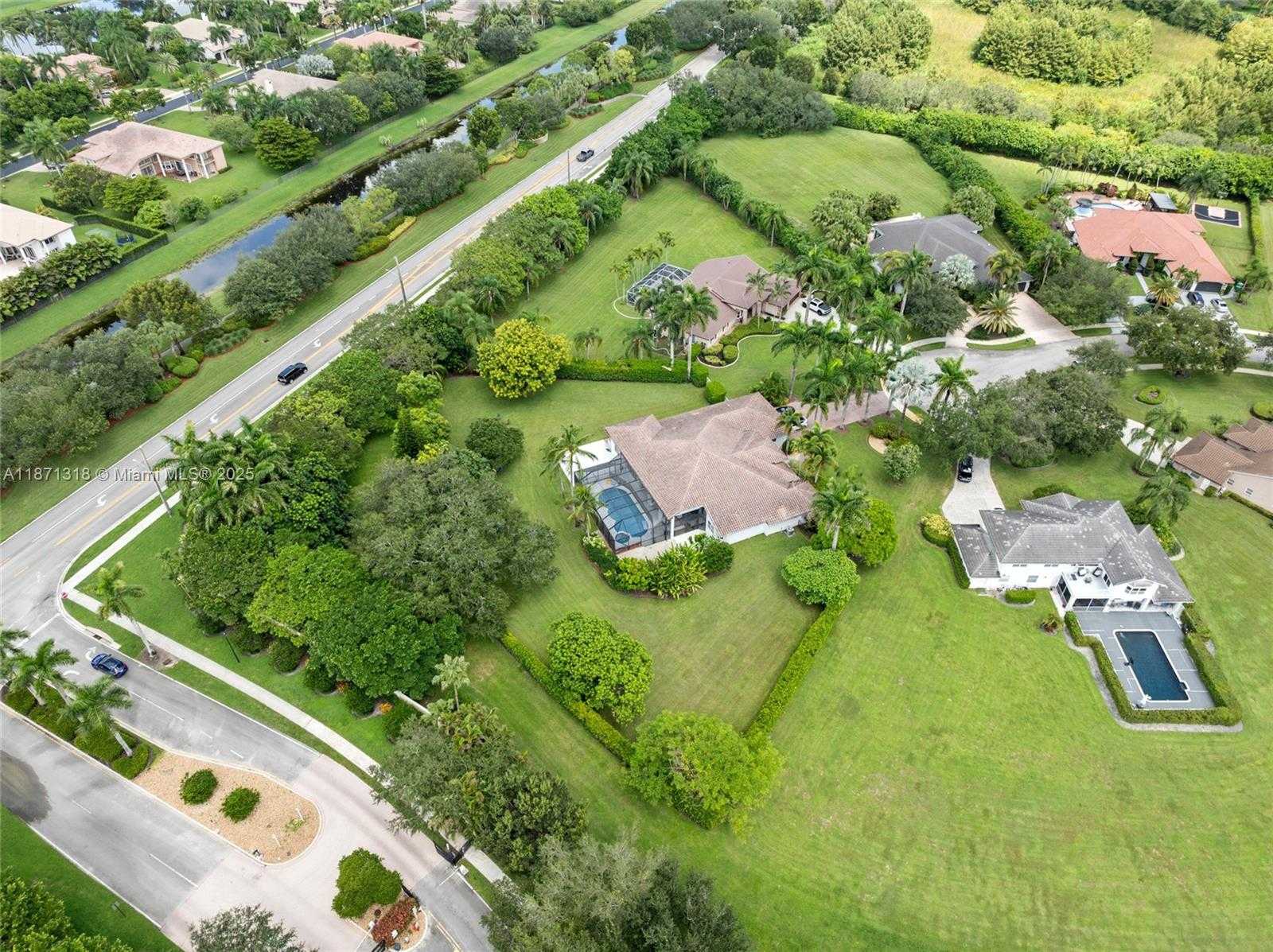 Small Image of 11174 SOUTH WEST 37TH MNR, Davie Number 47