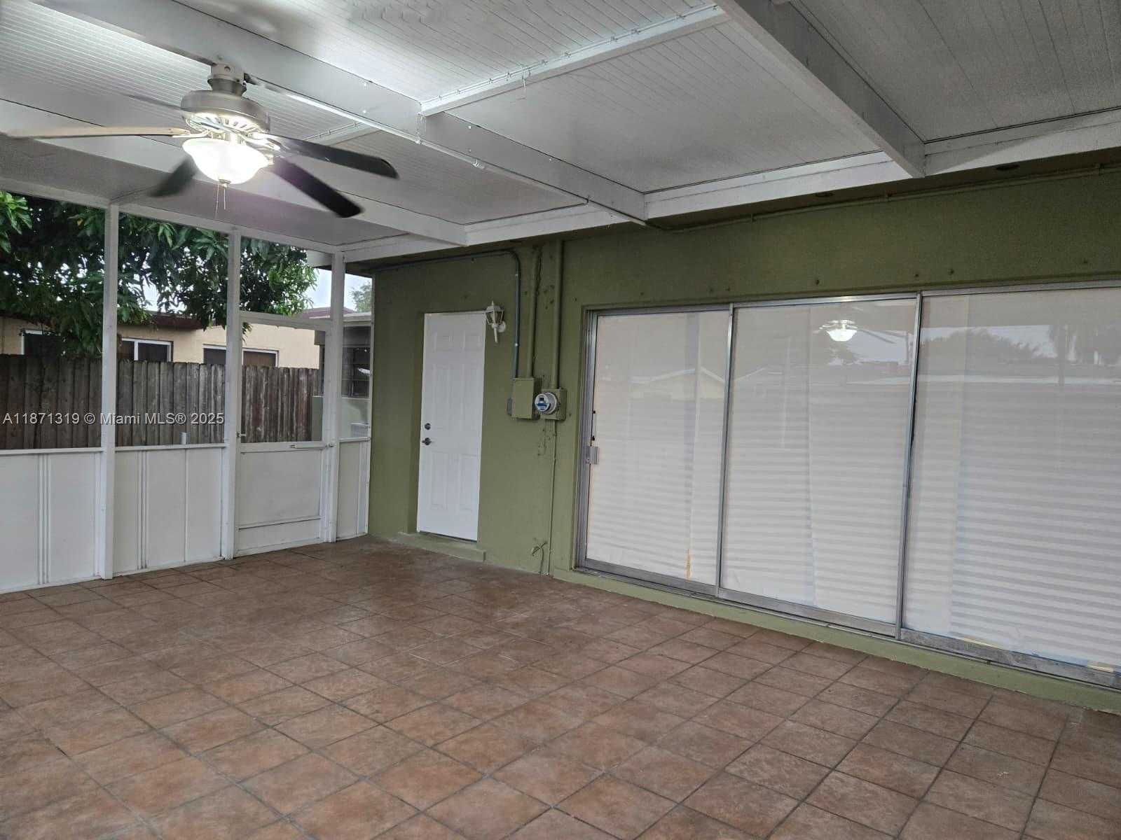Small Image of 6751 MEADE ST, Hollywood Number 10