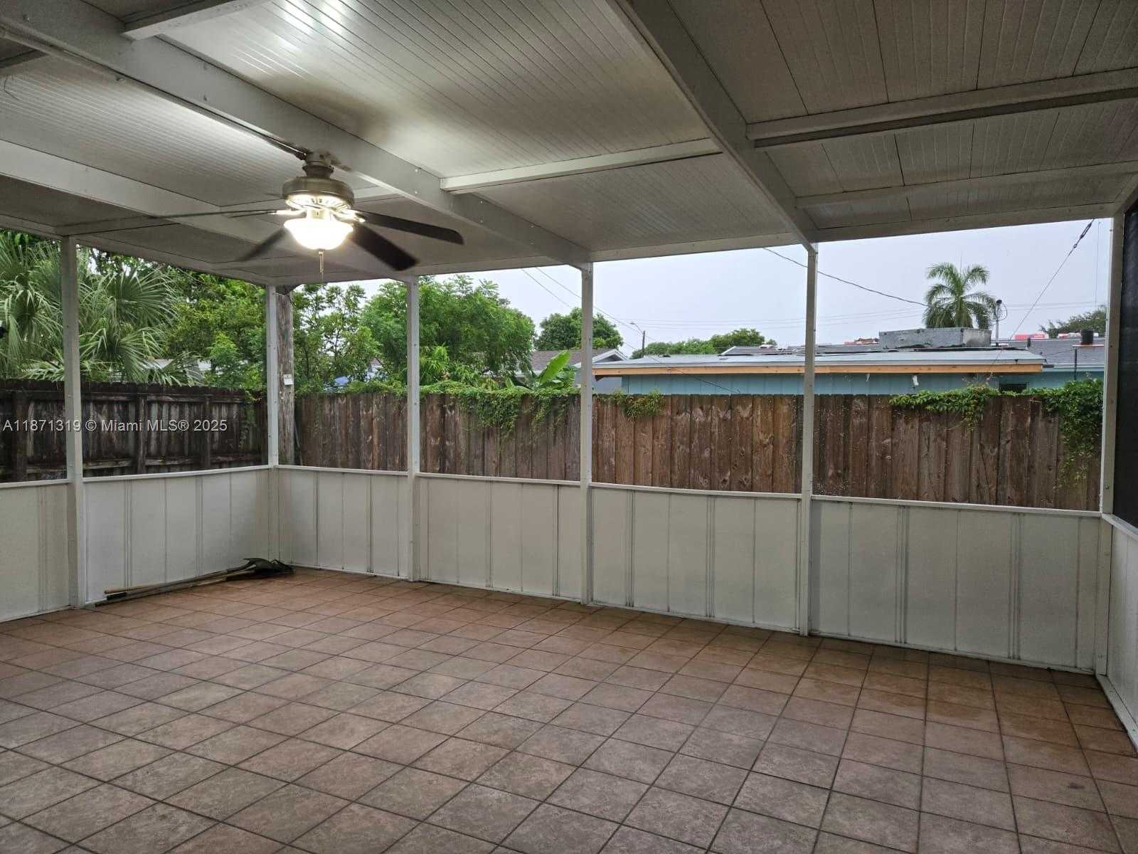 Small Image of 6751 MEADE ST, Hollywood Number 9