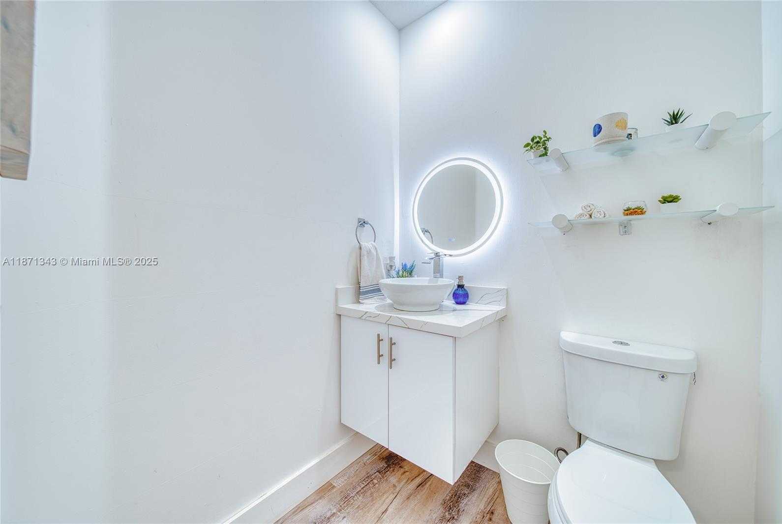 Small Image of 2101 NORTH EAST 37TH TER, Homestead Number 23