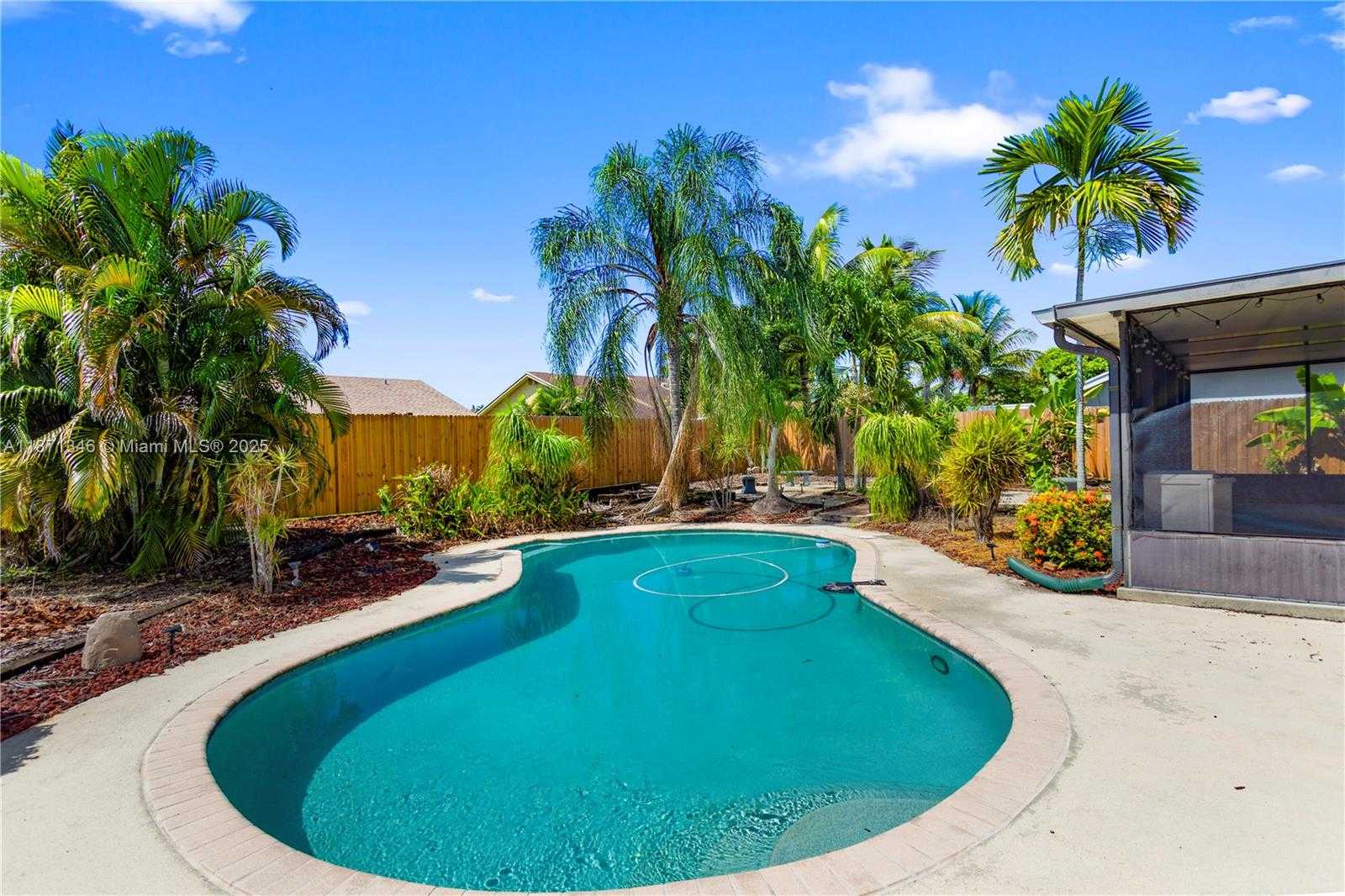 Small Image of 9342 GETTYSBURG RD, Boca Raton Number 32