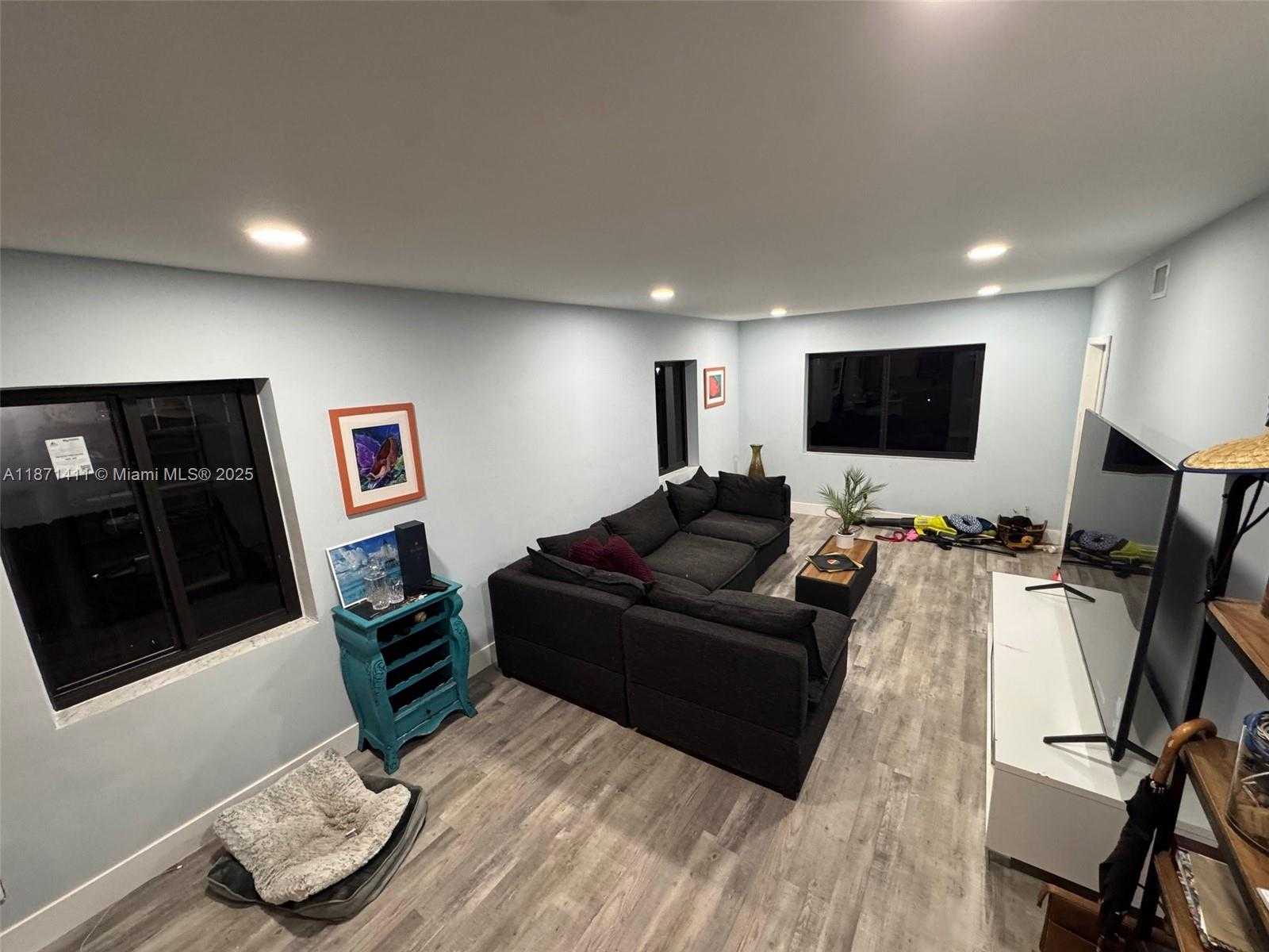 Small Image of 440 EAST 37TH ST, Hialeah Number 5