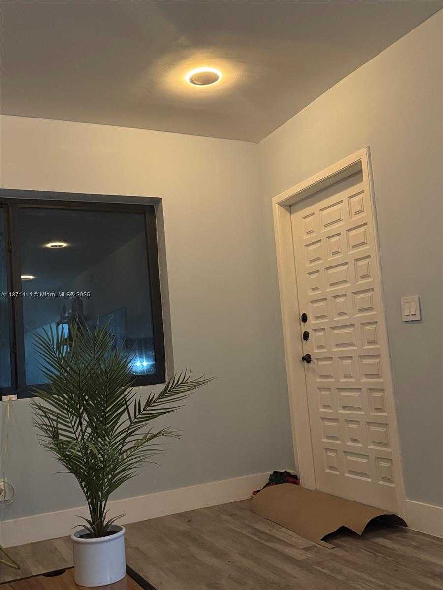 Small Image of 440 EAST 37TH ST, Hialeah Number 6