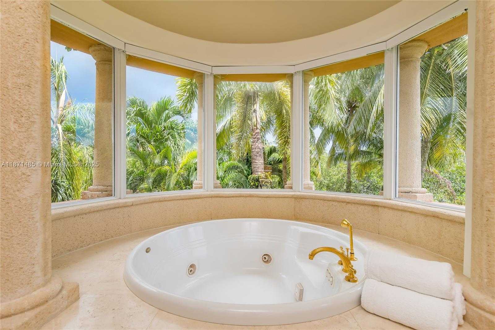 Small Image of 104 PALOMA DR, Coral Gables Number 19