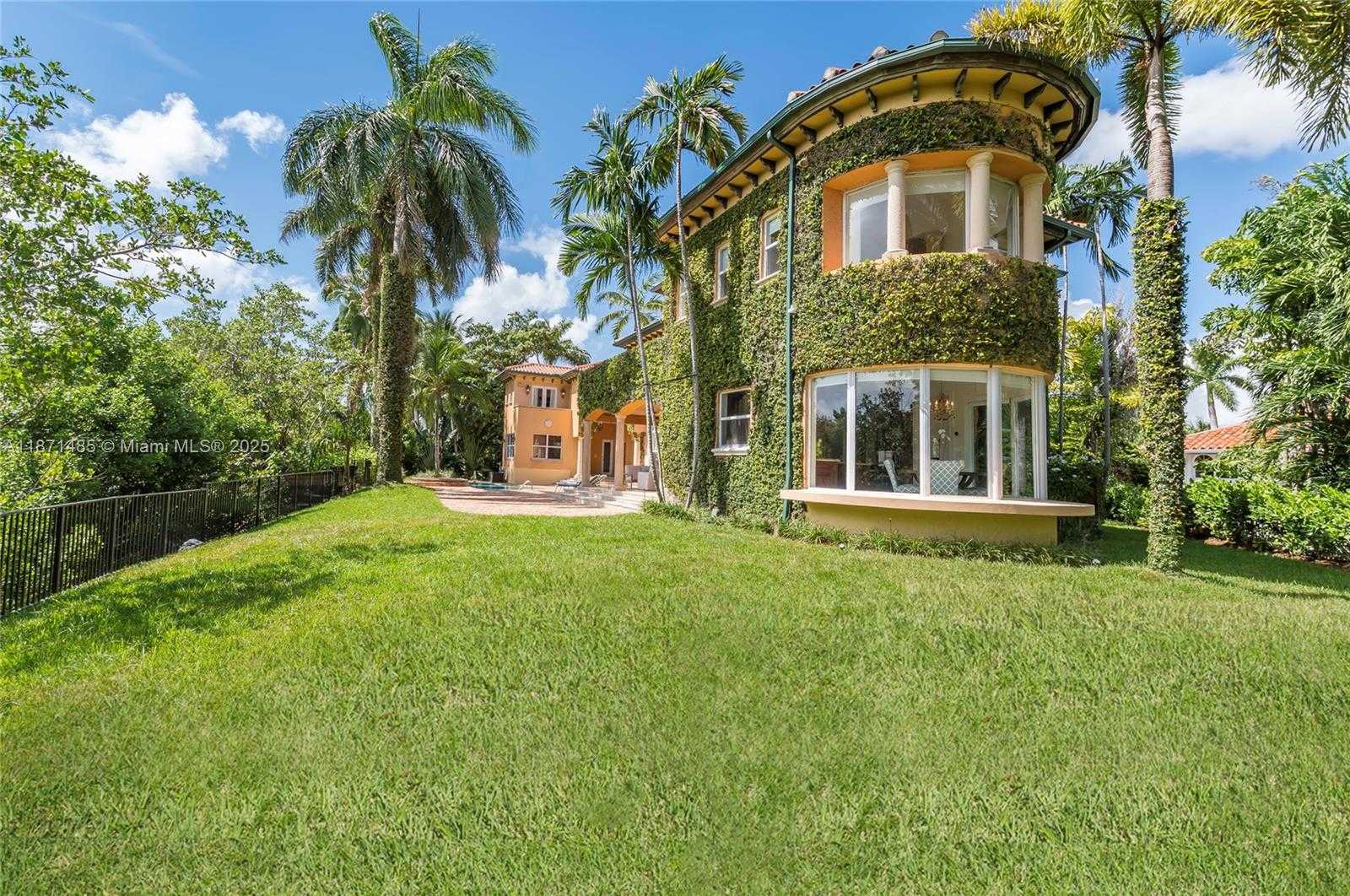 Small Image of 104 PALOMA DR, Coral Gables Number 31