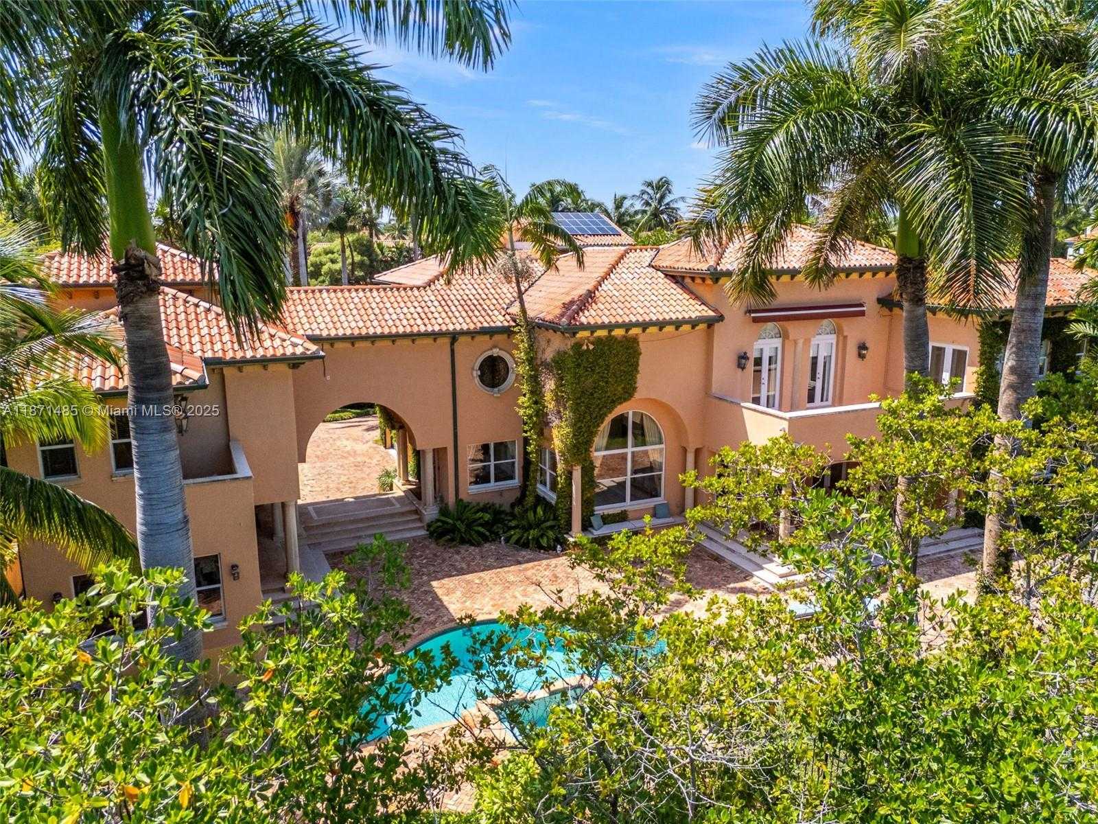 Small Image of 104 PALOMA DR, Coral Gables Number 32