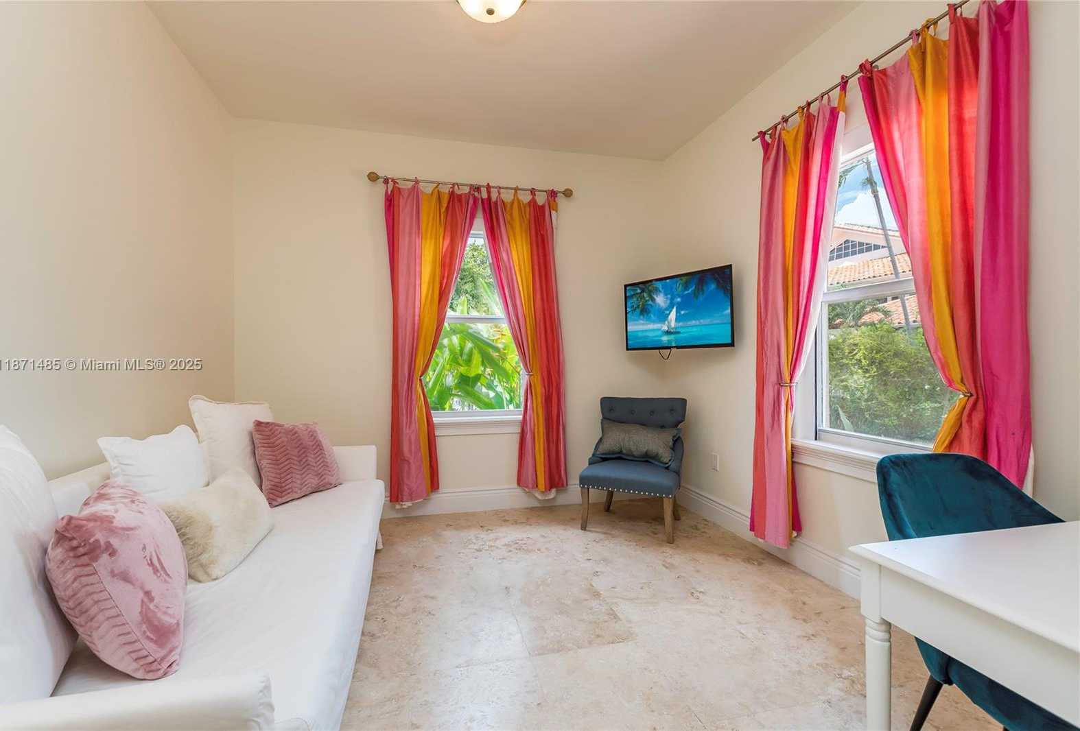Small Image of 104 PALOMA DR, Coral Gables Number 37